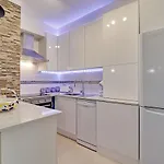 Design 1 With Pool By Homing