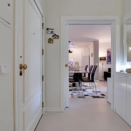 Design 1 With Pool By Homing Appartement