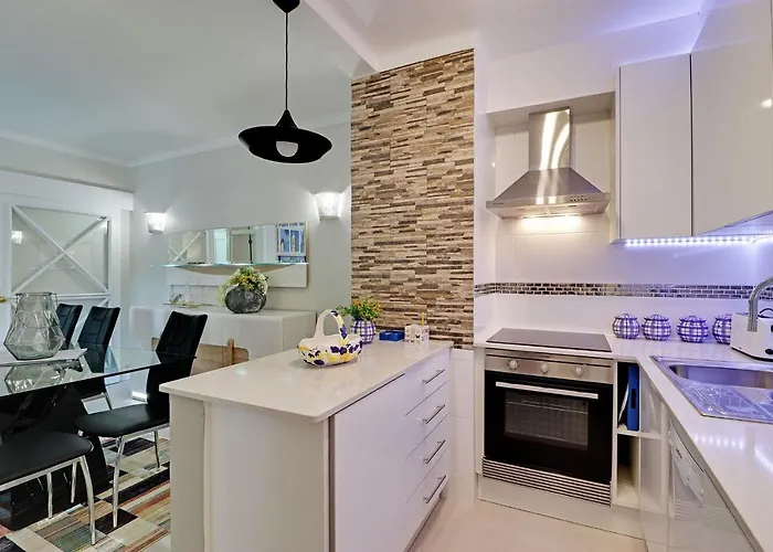 Apartment Design 1 With Pool By Homing *