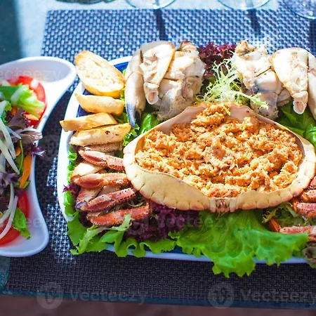 Design 1 With Pool By Homing アパート