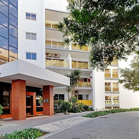 アパート Design 1 With Pool By Homing ヴィラモウラ