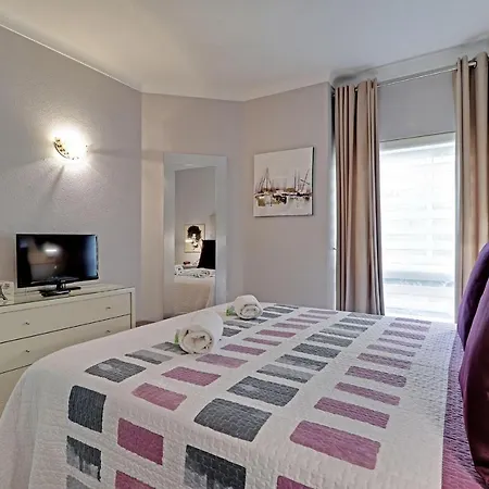 Appartement Design 1 With Pool By Homing *