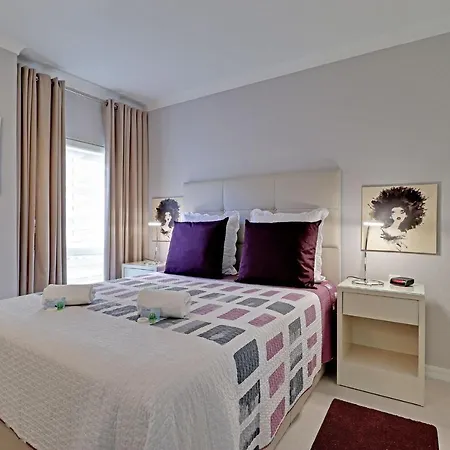 Apartment Design With Pool By Homing Vilamoura